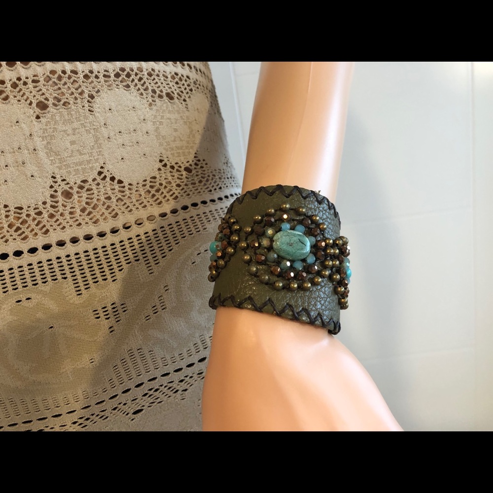 Leather beaded bracelet